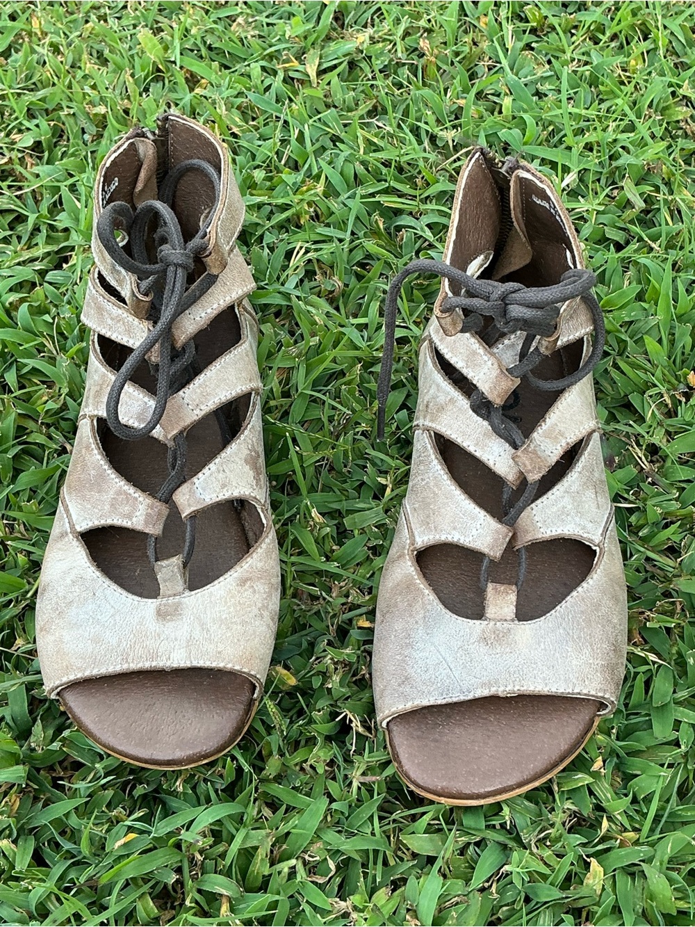 Lace-Up Cutout Women's Sandals in Light Taupe